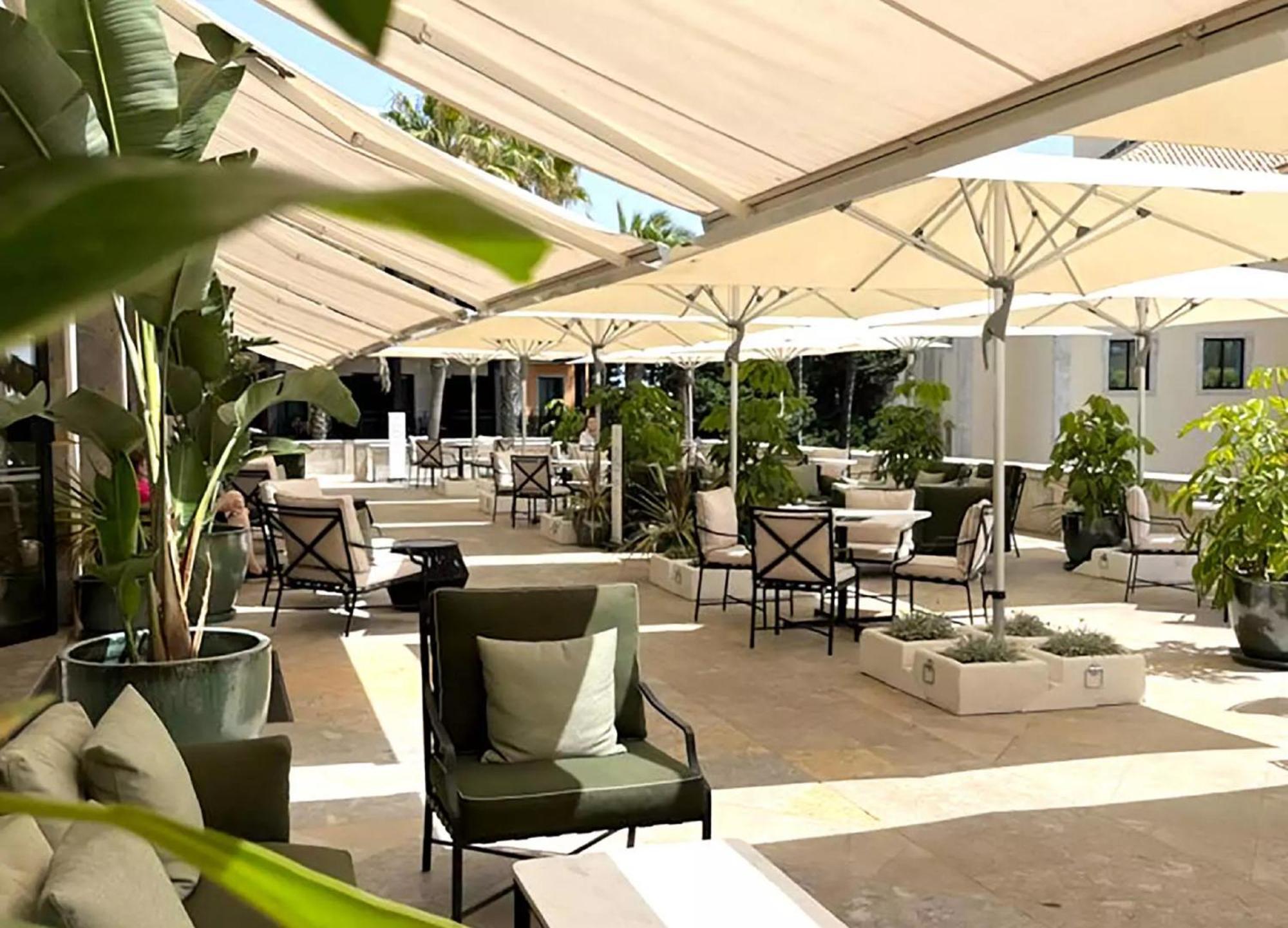 Grande Real Villa Italia Hotel & Spa Cascais Ngoại thất bức ảnh The patio at the Hotel de la Paix
